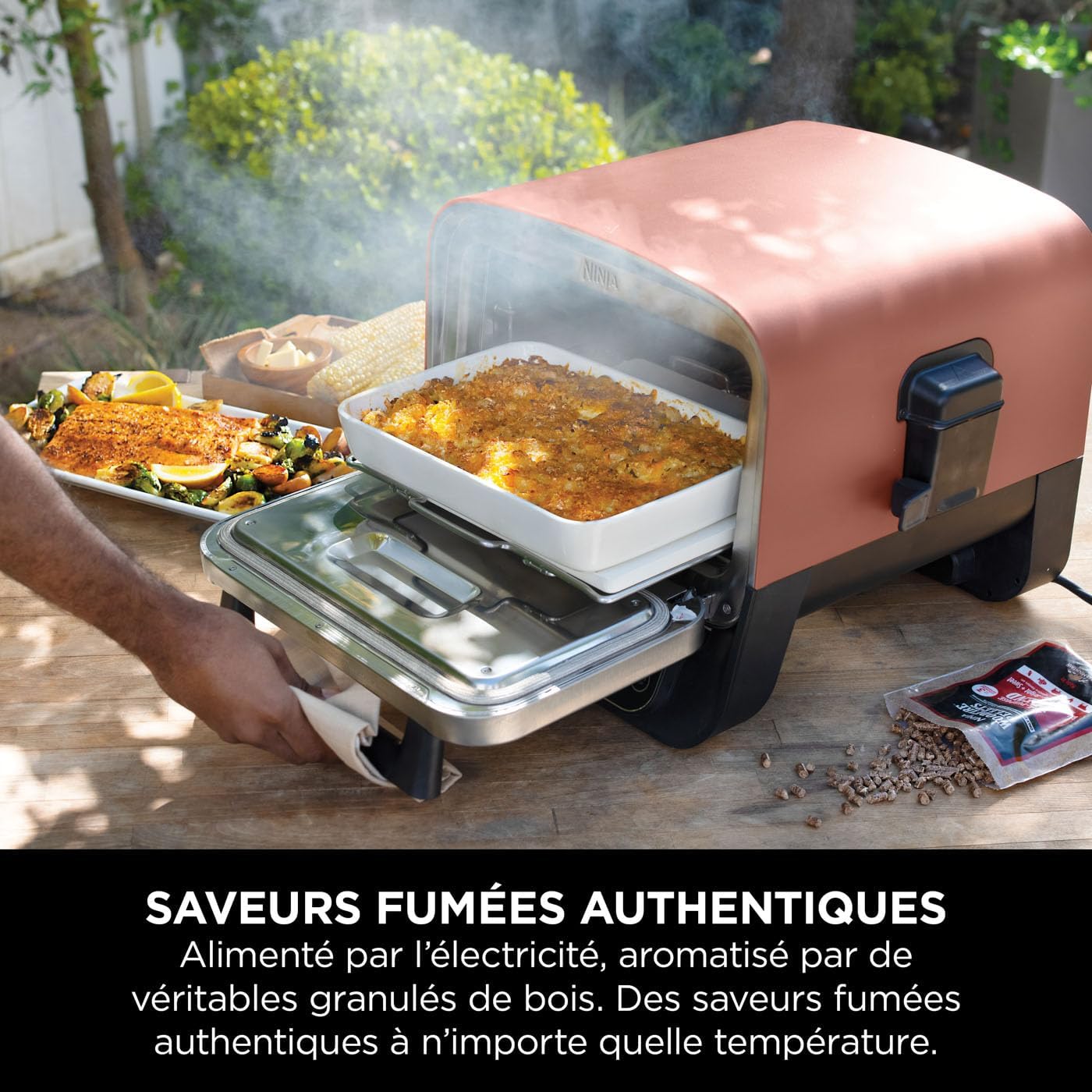 Ninja Woodfire four pizza extérieur électrique 8-en-1, fumoir, grille, orange