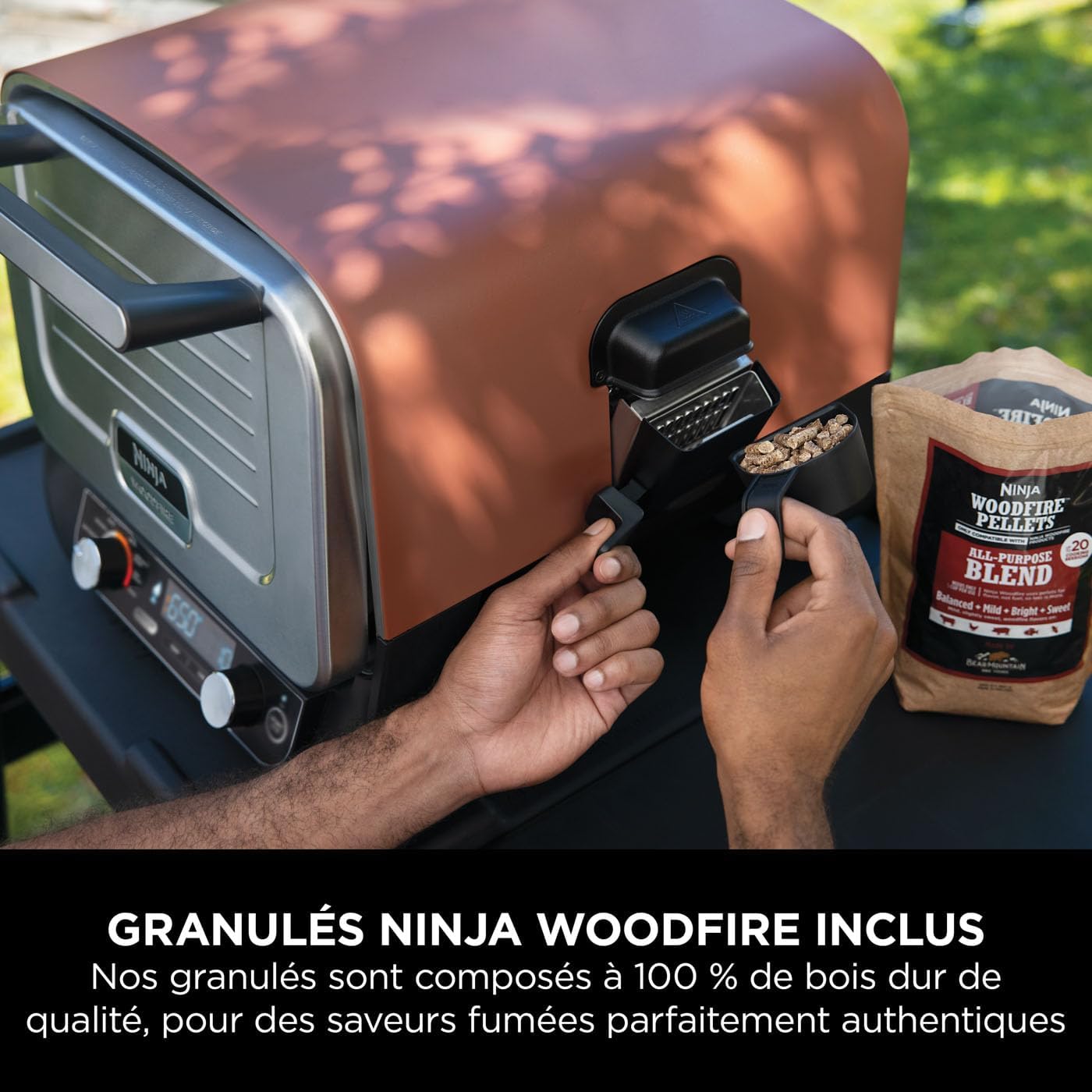 Ninja Woodfire four pizza extérieur électrique 8-en-1, fumoir, grille, orange