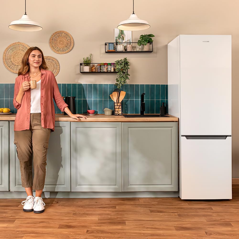 Cecotec réfrigérateur CoolMarket Combi 262L blanc, classe E, LED, verre, contrôle