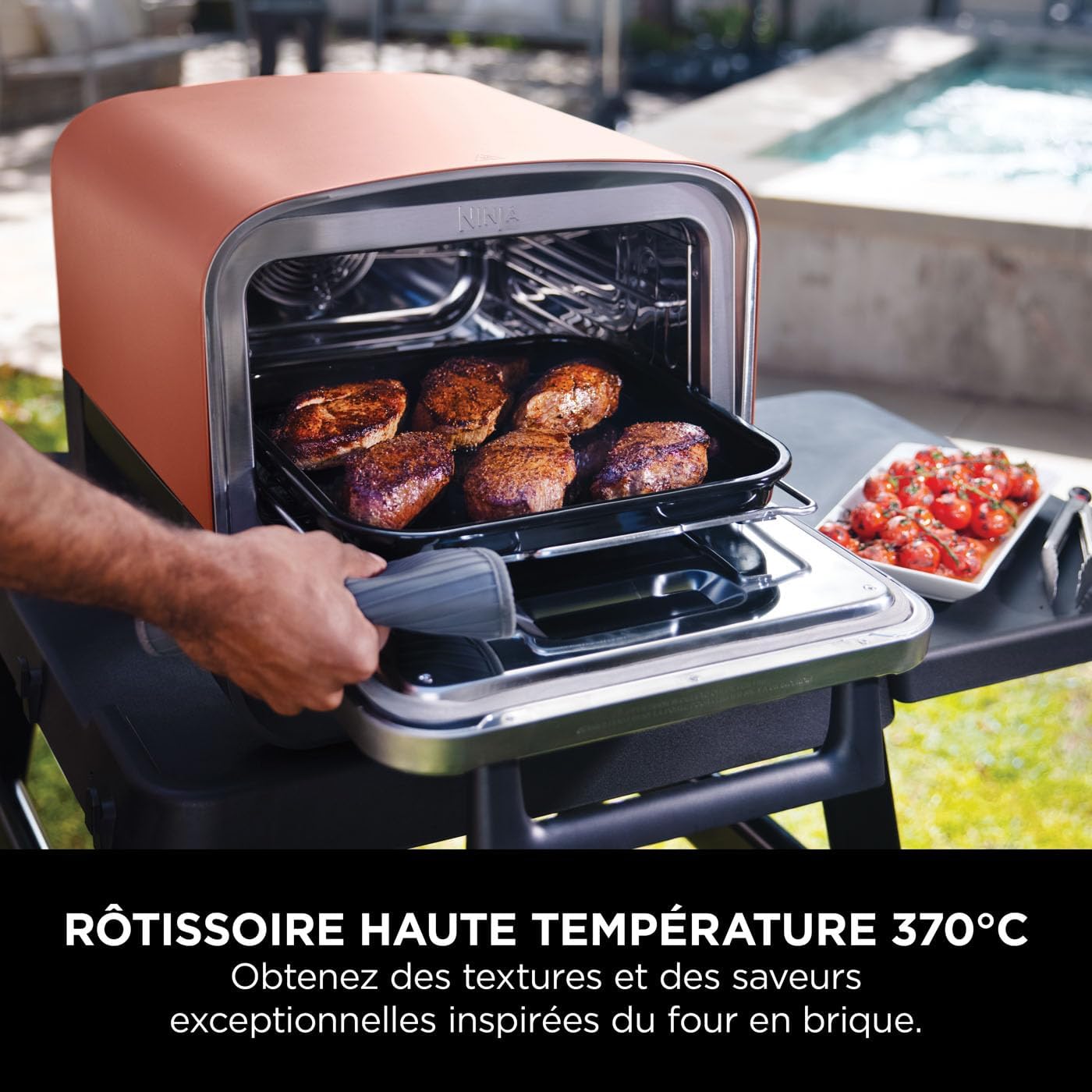 Ninja Woodfire four pizza extérieur électrique 8-en-1, fumoir, grille, orange