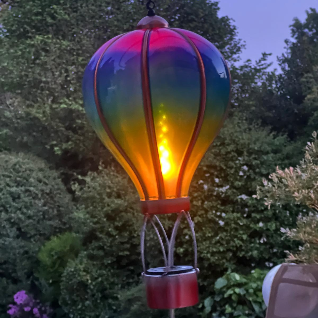 Montgolfière solaire Aurora – Suspension LED d'extérieur pour décoration de jardin, terrasse et porche