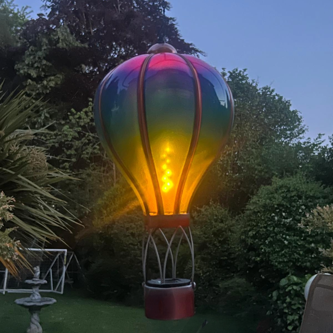 Montgolfière solaire Aurora – Suspension LED d'extérieur pour décoration de jardin, terrasse et porche