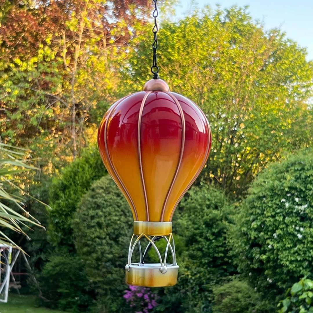 Montgolfière solaire rouge flamme – Lampe LED suspendue d'extérieur pour décoration de jardin, terrasse et porche