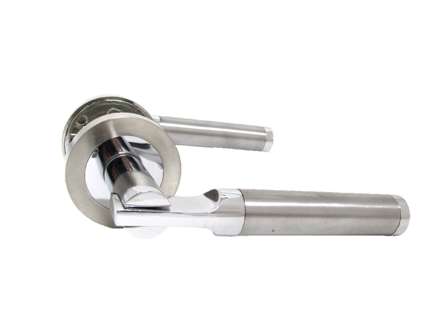 Poignées de porte Electra à levier sur rosace Duo - Chrome satiné, bouton de porte pour salle de bain, 140 mm