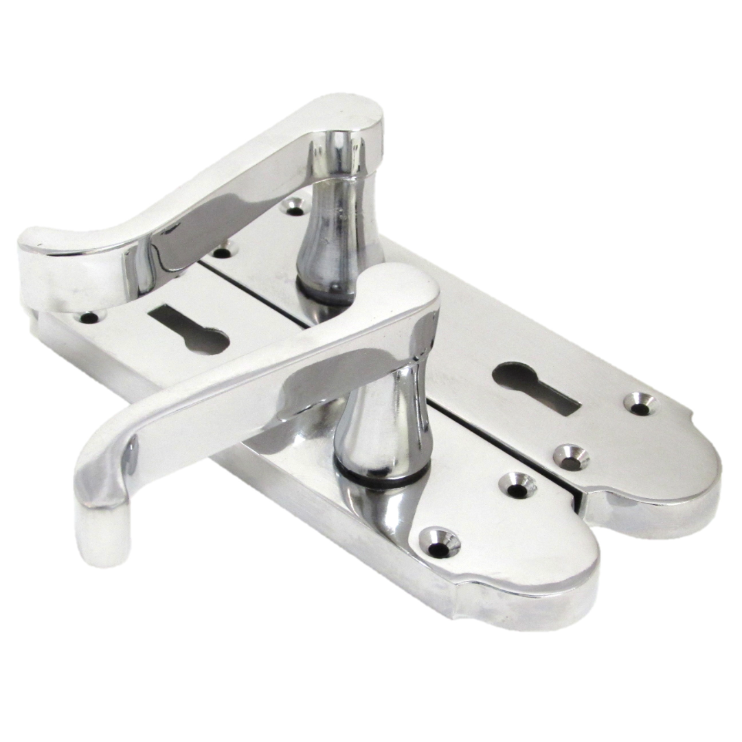 Poignée de porte Epsom à clé et levier de défilement - Pack chrome poli