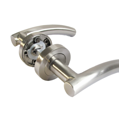 Poignée de porte à levier arquée sur rosace SATIN Serrure de salle de bain à bouton-poussoir