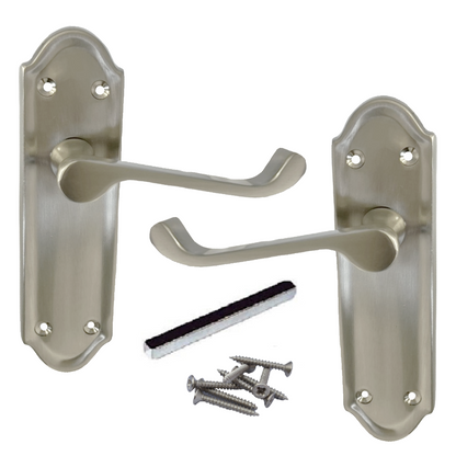 Poignée de porte Ashford à loquet interne et levier à défilement - Pack loquet et charnière satinés