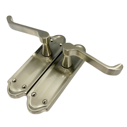 Poignée de porte Ashford à loquet interne et levier à défilement - Pack loquet et charnière satinés