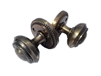 Boutons de porte ronds à mortaise style géorgien - Antique 62 mm