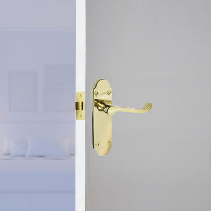 Loquet de porte Epsom à levier à volutes victorienne - Laiton
