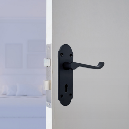 Poignée de porte Epsom à clé et levier de défilement - Pack Chrome noir mat