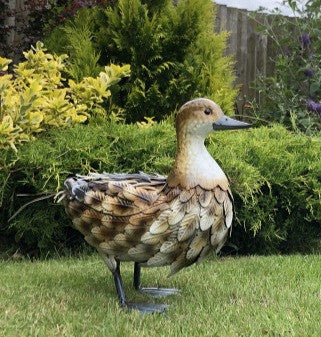 Décoration de canard marron en métal