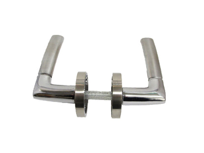 Poignée de porte ronde style Indiana avec loquet et rosace en chrome nickel satiné