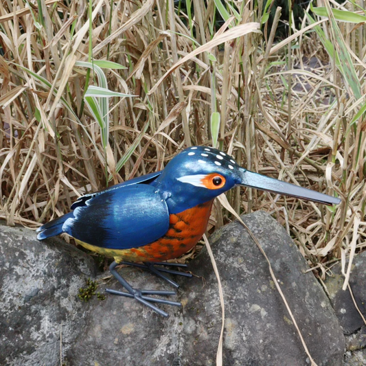 Sculpture d'oiseau martin-pêcheur en métal – Décoration de jardin peint à la main