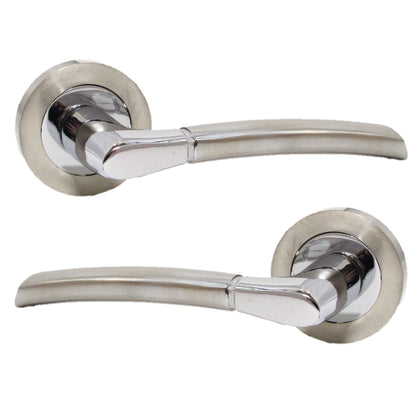 Poignées de porte Indiana à levier sur rosace Duo - Pack de charnières à loquet chromées satinées 125 mm